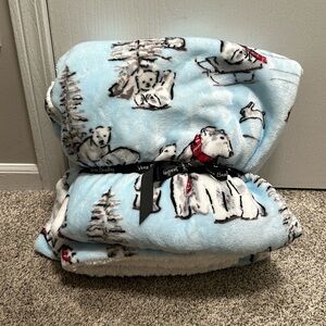 Vera Bradley Fuzzy Blanket- Beary Merry